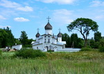 Вид на Троицкую церковь с запада